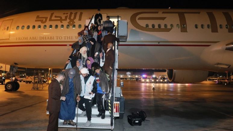 الإمارات تستقبل الدفعة الثالثة عشرة من الأطفال الفلسطينيين الجرحى ومرضى السرطان