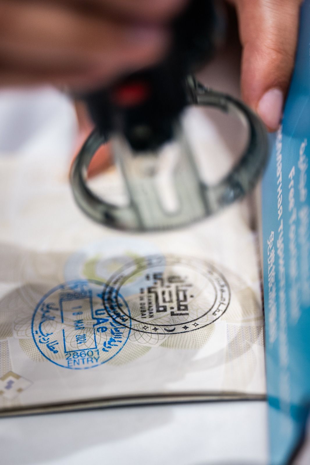 الإدارة العامة للإقامة وشؤون الأجانب بدبي تستقبل زوار الإمارات بختم "رمضان في دبي"