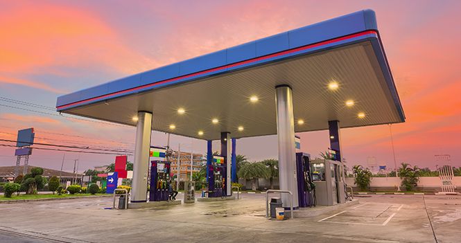 إغلاق عدد من محطات الوقود في السعودية… والسبب صادم!