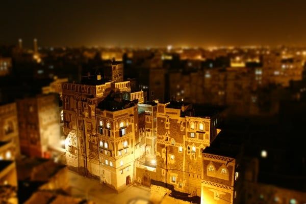 صنعاء.. سلسلة غارات أميركية بريطانية تستهدف مواقع متفرقة