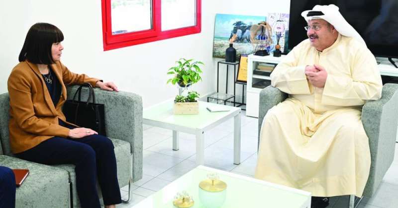 السفيرة الأميركية: زرت 75 ديوانية خلال أول 20 يوماً من رمضان