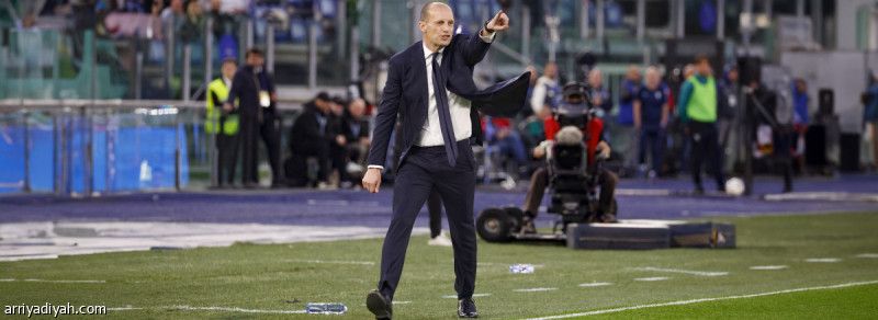 يوفنتوس يتمسك بأمل الأبطال والكأس