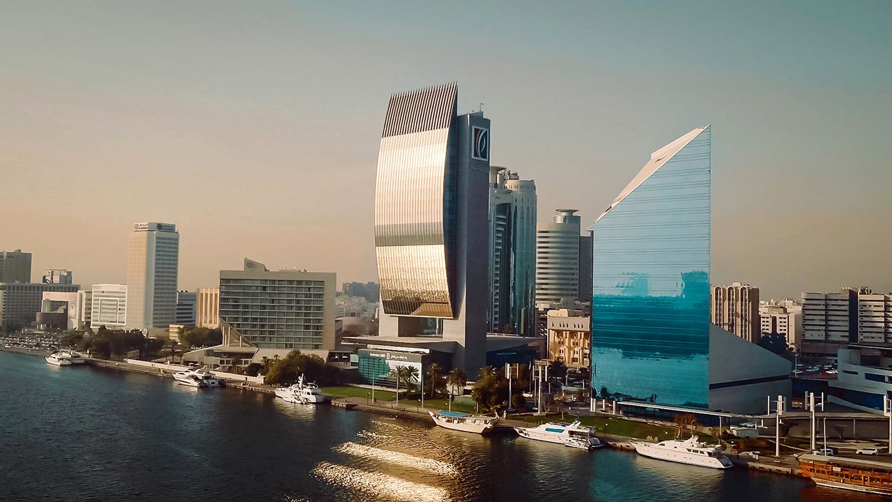 «الإمارات دبي الوطني كابيتال» ترتب أول تسهيل ائتماني لمجموعة لينوفو بـ 500 مليون دولار