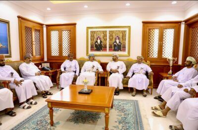 وزير النقل والاتصالات وتقنية المعلومات يطّلع على مشاريع الطرق في محافظتي الوسطى وظفار