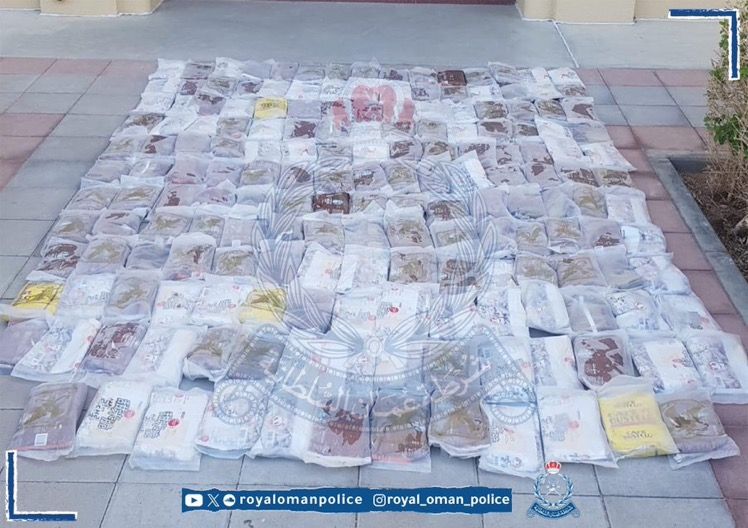 القبض على 3 متهمين بحوزتهم أكثر من 200 كيلوجرامًا من مخدر الحشيش