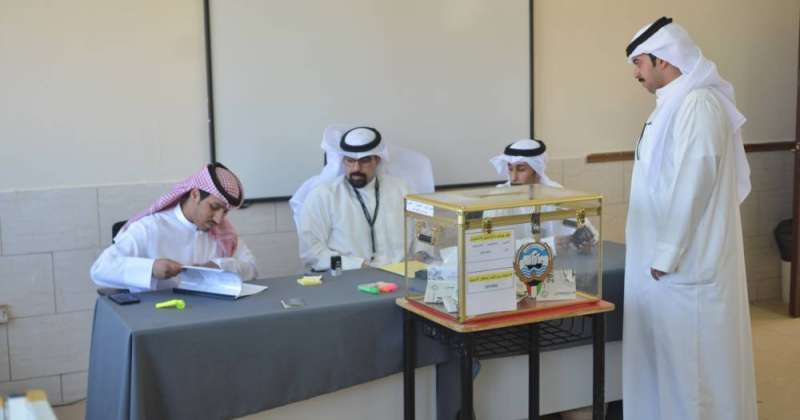 مراقبون دوليون يشيدون بـ «عُرس الكويت»