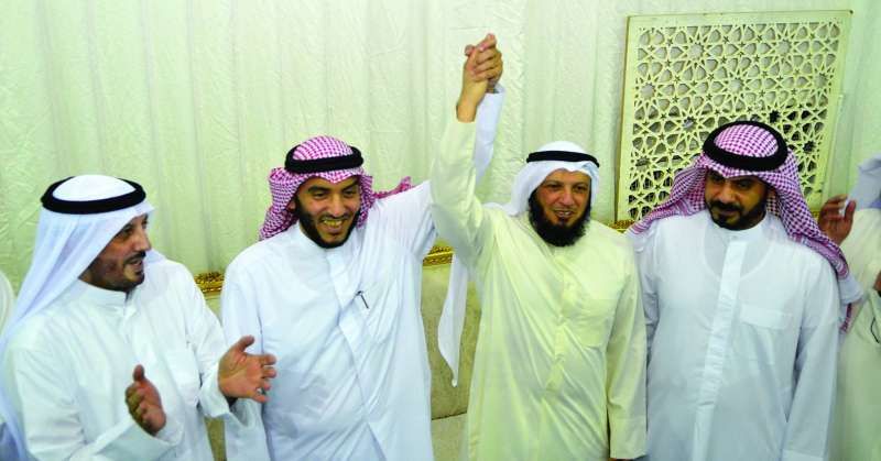 نواف العازمي: صوتي لفهد بن جامع إذا ترشح لمنصب الرئيس