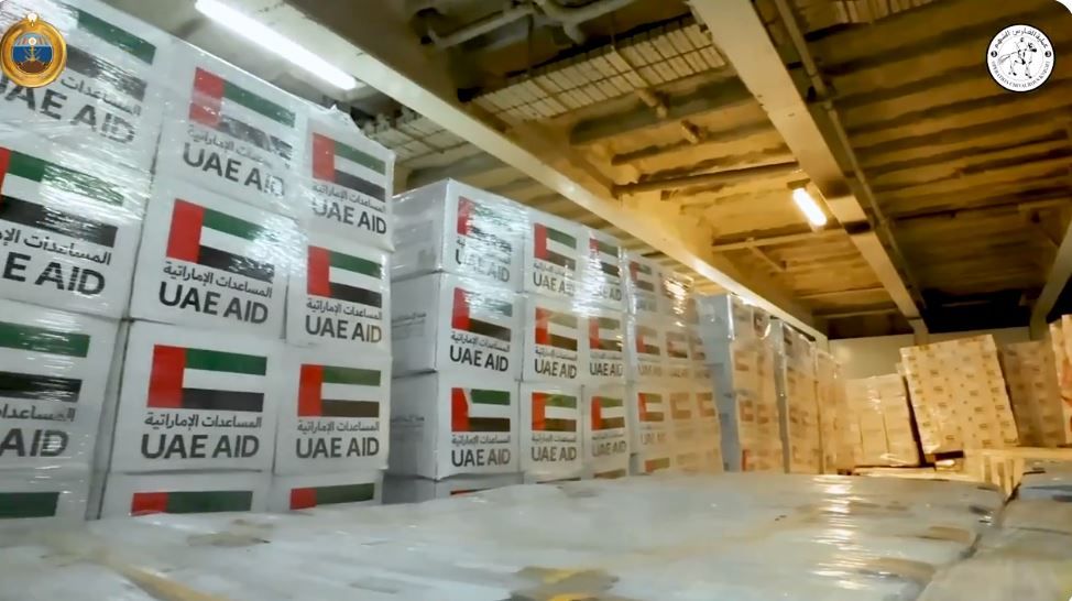 وصول سفينة المساعدات الإماراتية الثالثة تحمل 4 آلاف و 630 طناً من المواد الإغاثية إلى العريش لدعم الشعب الفلسطينى في غزة
