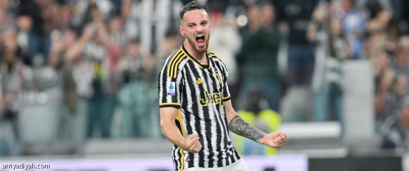 يوفنتوس يعود من بوابة فيورنتينا