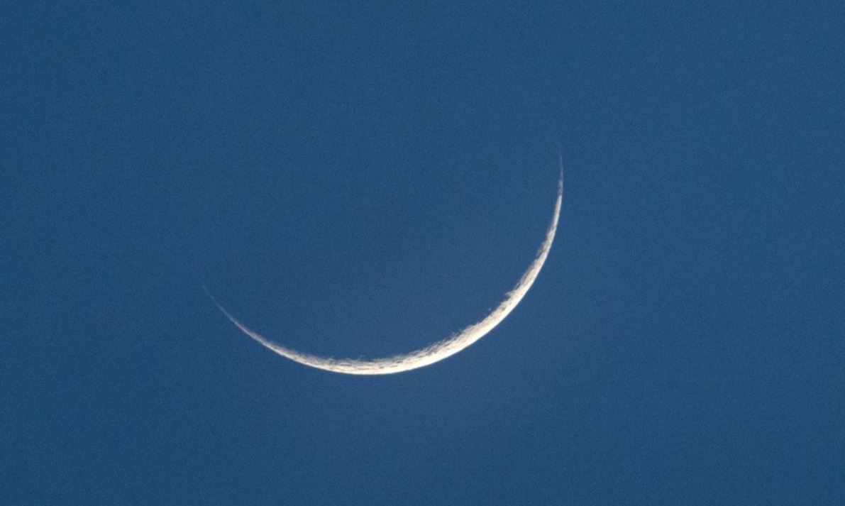 الإمارات.. غداً المتمم لشهر رمضان والأربعاء أول أيام عيد الفطر السعيد