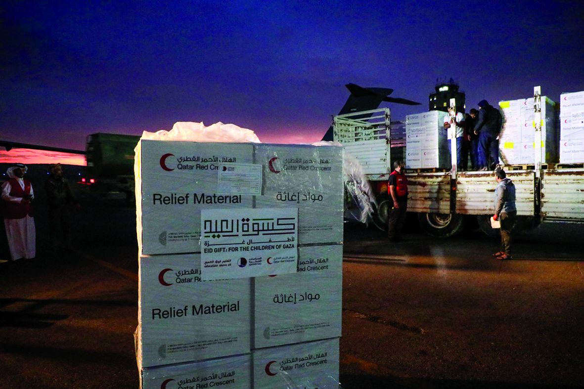 طائرة مساعدات قطرية تصل العريش لدعم غزة