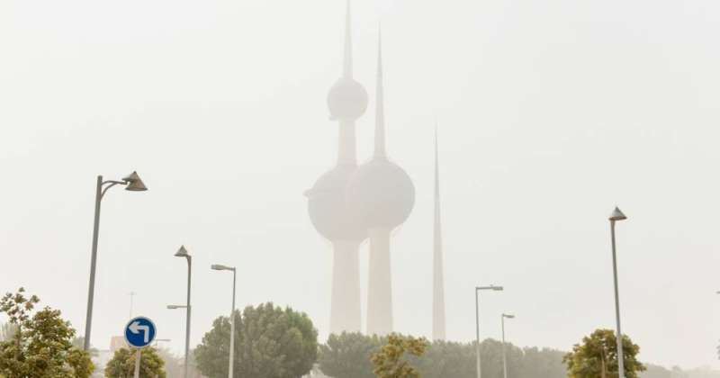 «الأرصاد»: رياح مثيرة للغبار وانخفاض في الرؤية الأفقية