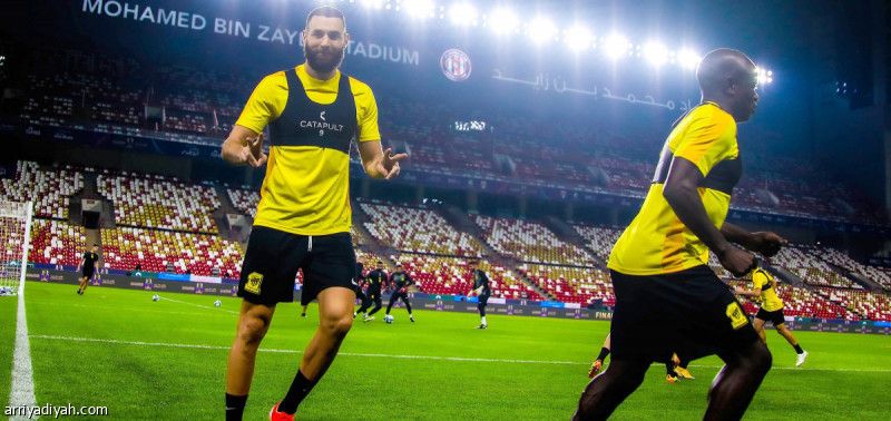 جاهزية فيليبي تثبت تشكيل الاتحاد.. و10 دقائق تحلل الهلال