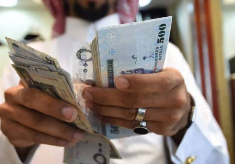 موعد صرف الرواتب بعد إجازة عيد الفطر وخبر سار بشأن صرف هذا الراتب مرتين لمستحقيه بالمملكة