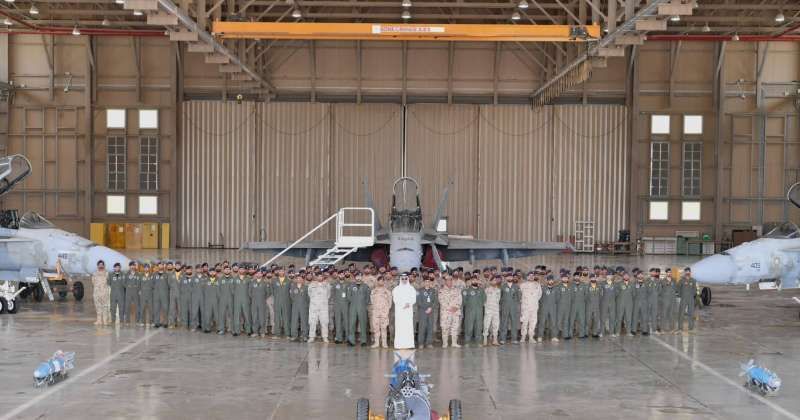 وزير الدفاع يشيد بعمليات تحديث وتطوير منظومة الطيران بالقوة الجوية