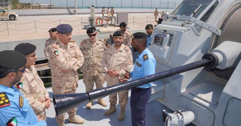 رئيس الأركان: توطين الصناعات العسكرية.. ركيزة حيوية لدعم احتياجات القوات المسلحة