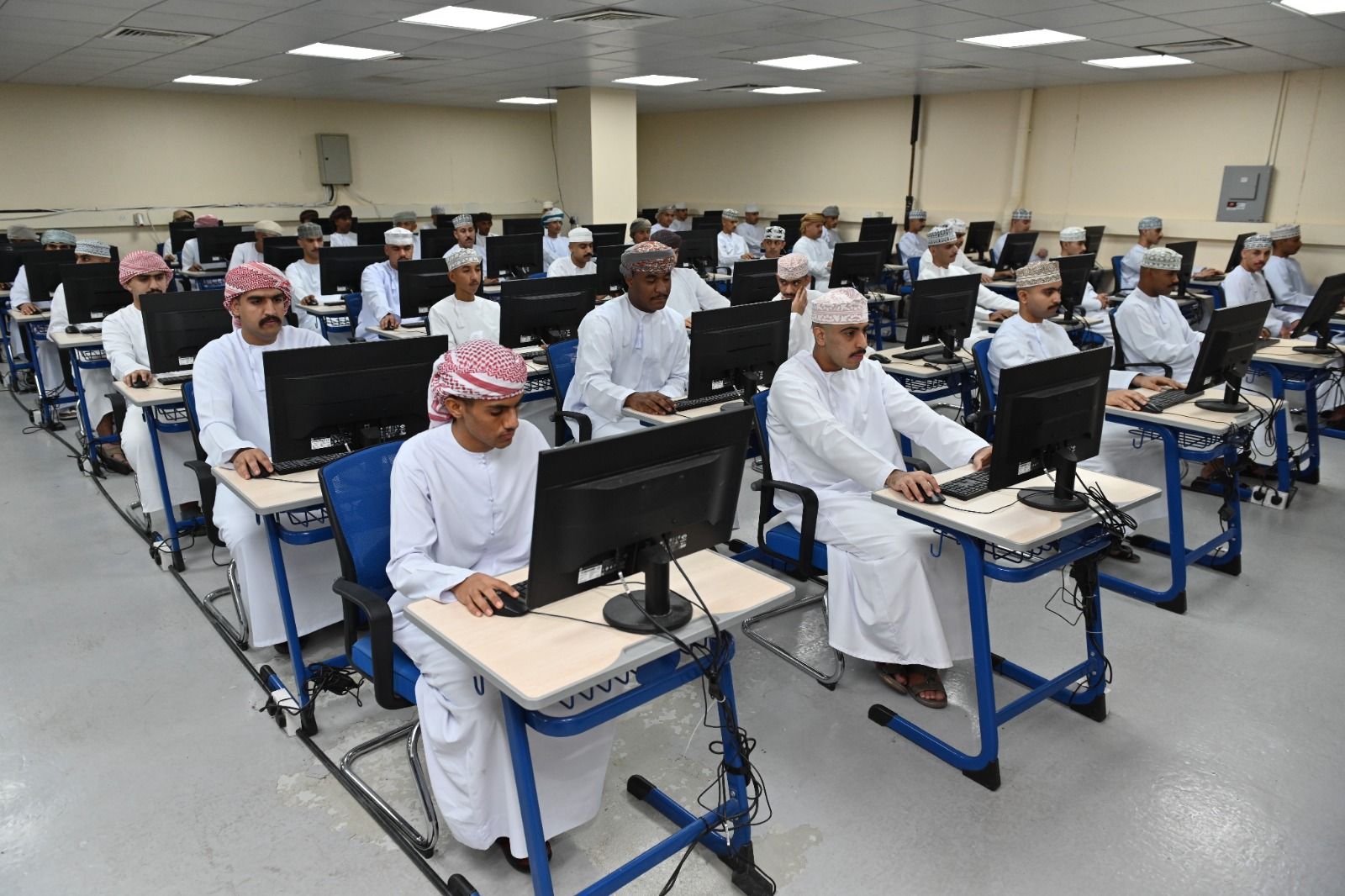 دفعة جديدة من أبناء الوطن تنضم للعمل بالشرطة