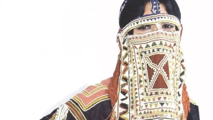 أبرز صور براقع البدو وأشهر العادات التي يشتهر بها البدو في السعودية على غيرهم في الوطن العربي!