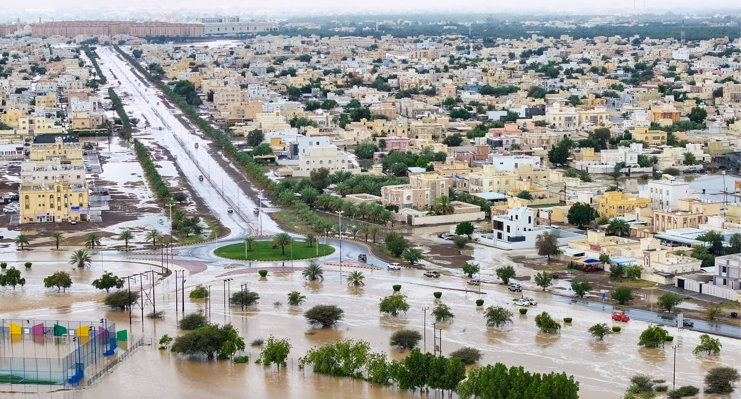 اللجنة الوطنية لإدارة الحالات الطارئة تحذر .. لا تجازف بالخروج للتنزه في الساعات القادمة