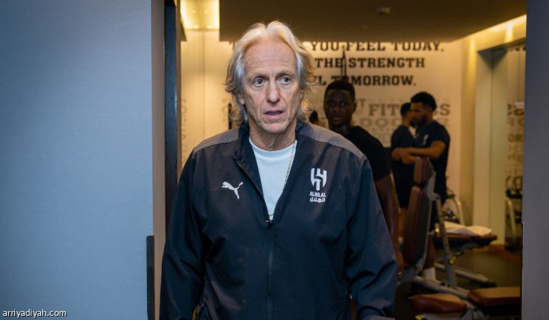 اجتماع جيسوس.. 45 دقيقة