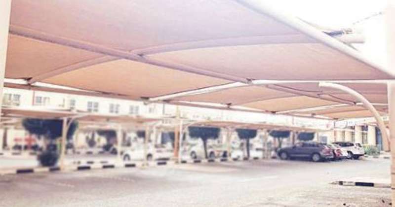 حملة لإزالة المظلات المُخالفة في مواقف الجمعيات التعاونية