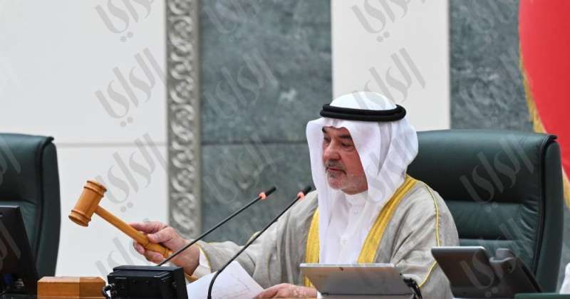مجلس الأمة.. رئيس السن يرفع الجلسة إلى 14 مايو