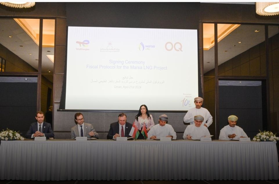 بتكلفة 1.6 مليار دولار .. مشروع لتزويد السفن بوقود الغاز في ميناء صحار