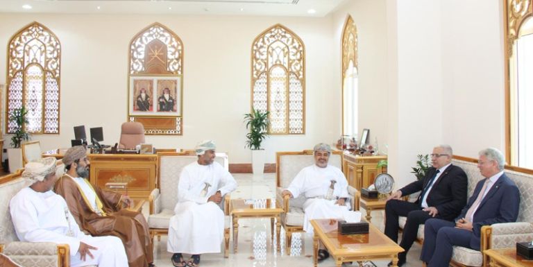 وزير النقل والاتصالات وتقنية المعلومات يستقبل الضيف الجزائري