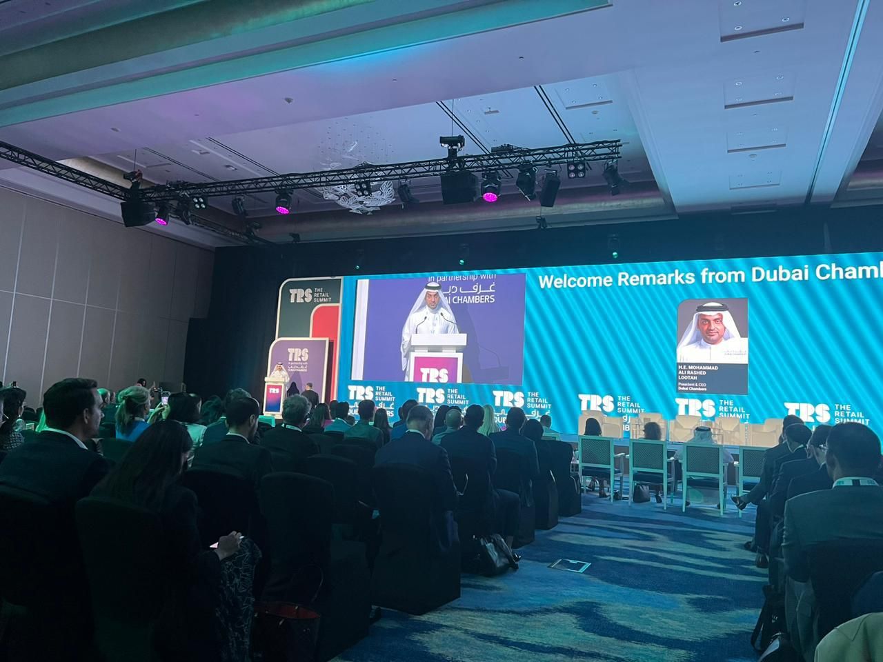 230 مليار درهم مبيعات التجزئة في الإمارات خلال 2023 بنمو 6 %