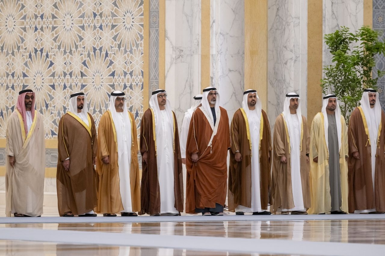 رئيس الدولة: حريصون على استثمار الفرص المتاحة لتطوير علاقات الإمارات وعمان ودفعها إلى الأمام