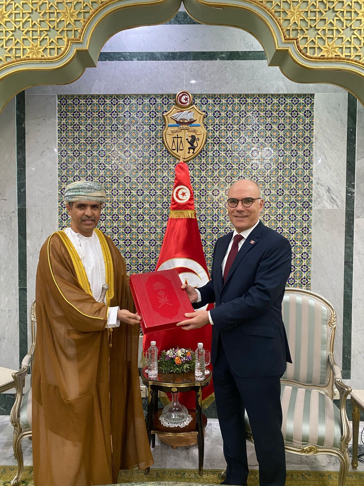 جلالة السلطان يبعث رسالة خطية للرئيس التونسي