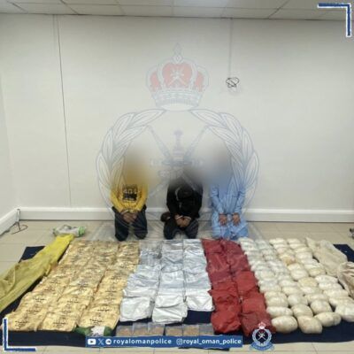 القبض على متهم بحوزته أكثر من 750 قرصاً من المؤثرات العقلية