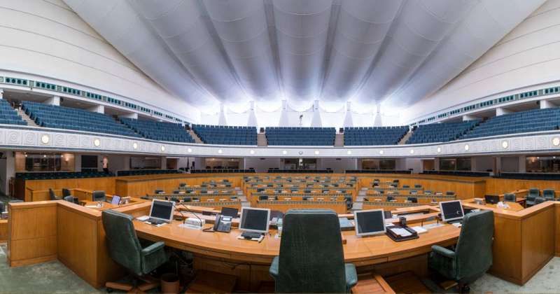 نواب يستنكرون إلقاء القبض على مساعد القريفة