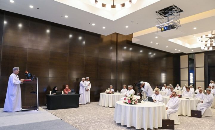 وزير الصحة يناقش مع المحافظين تسهيل إيصال الاحتياجات المجتمعية وشمولية وصول الخدمات الصحية