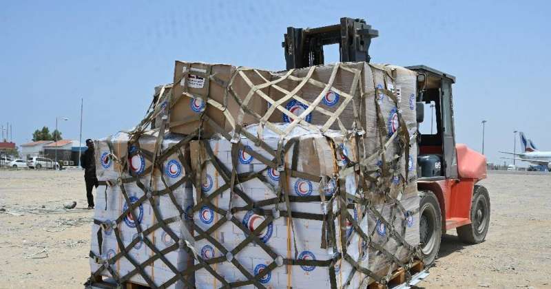 طائرة الجسر الجوي الكويتي تصل إلى السودان محملة بـ 10 أطنان من المساعدات الغذائية والإيوائية