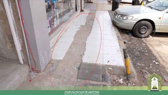 تعدي لم تراعِ حرمة المساجد.. رصد برج تجاري في جدة أوصل الكهرباء من 7 عدّادات تتبع “الشؤون الإسلامية”