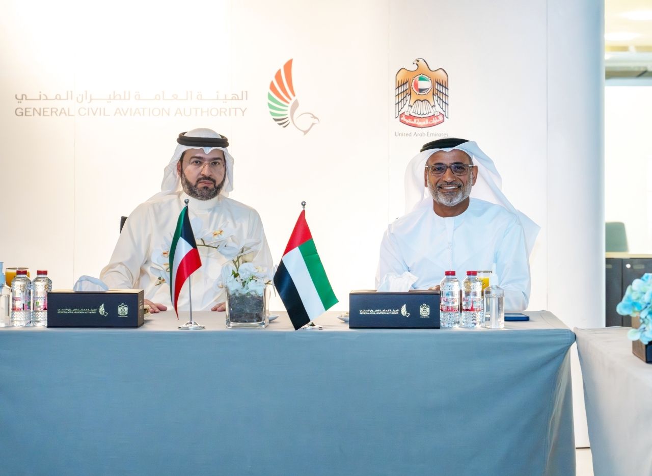 الإمارات والكويت تبحثان تعزيز أطر التعاون المشترك في الطيران المدني