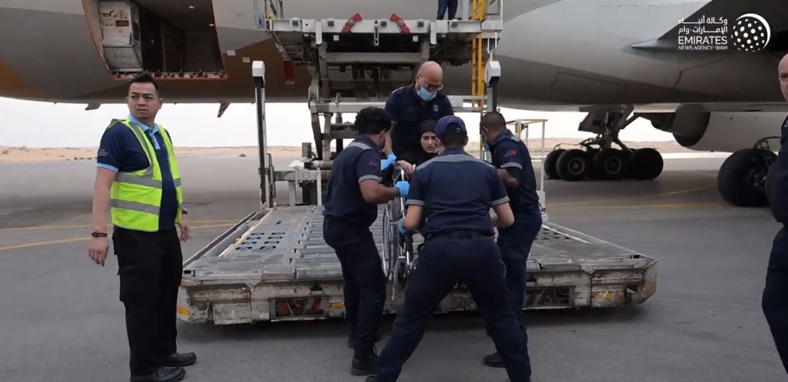 الإمارات تستقبل الدفعة الـ 16 من الأطفال الفلسطينيين الجرحى ومرضى السرطان