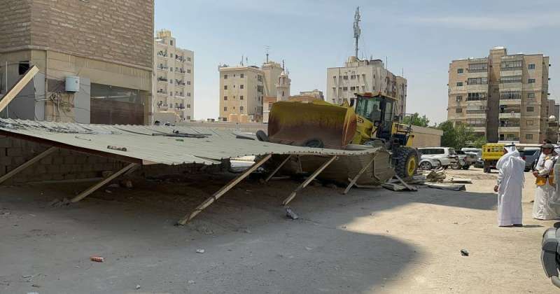 البلدية: إزالة 85 مظلة لتعديات على أملاك الدولة في محافظة الفروانية