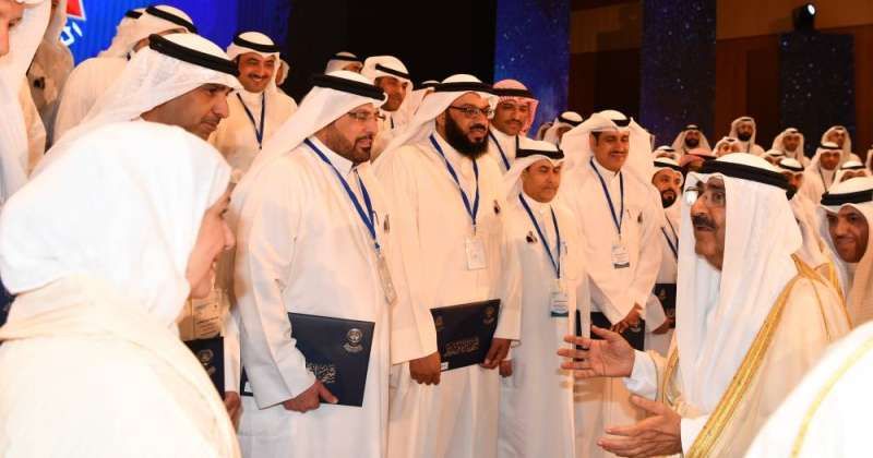 سمو الأمير يكرّم كوكبة من المعلمين والمدارس المتميزة