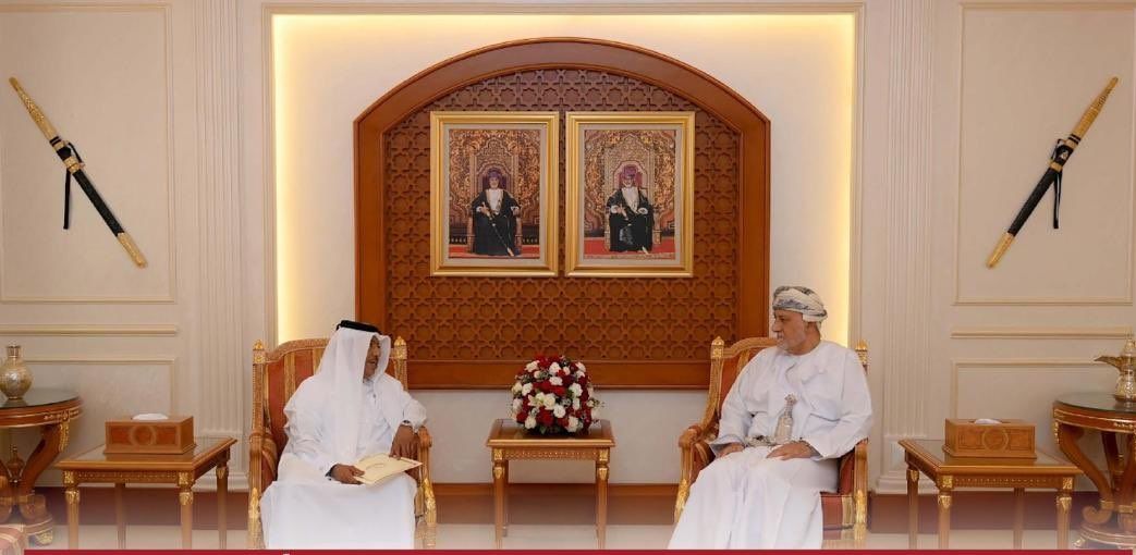 نائب رئيس الوزراء لشؤون الدفاع يستقبل السفير القطري