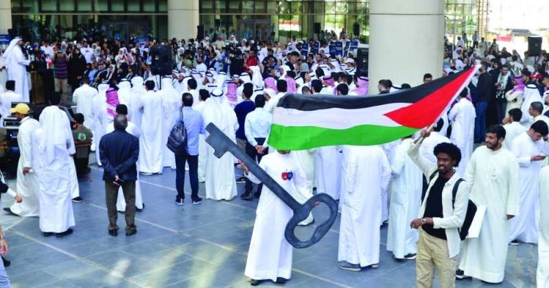 انتصار جامعي كويتي للحق الفلسطيني: يا أهلنا الثابتين... لن نخذلكم
