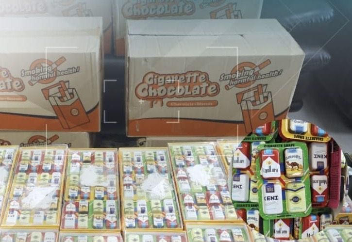 ضبط مؤسسات تجارية لبيعها حلويات أطفال تحتوي على رسوم مخلة بالآداب العامة