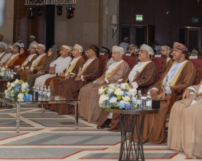 حارب بن ثويني يرعى الاحتفاء باليوم اللوجستي الأول وانطلاق الدورة الثانية من “مؤتمر عُمان للموانئ”