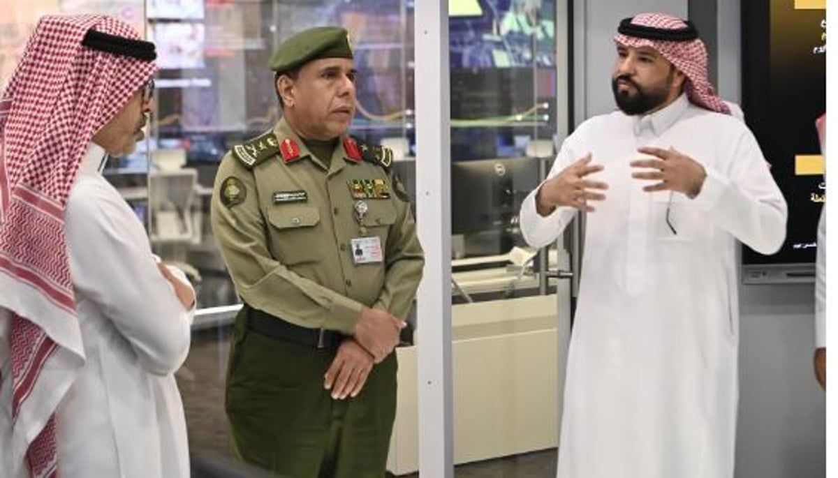 مدير الجوازات يعلن عن بشرى سارة للقادمين عبر مطار خليج نيوم!