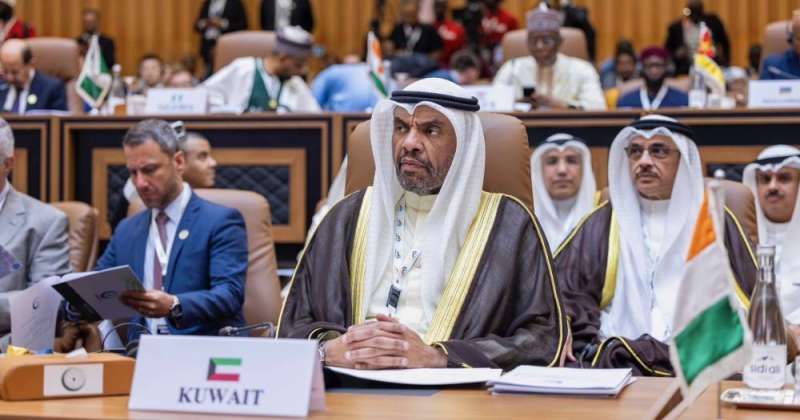 ممثل سمو الأمير يترأس وفد الكويت في مؤتمر القمة الإسلامية بغامبيا