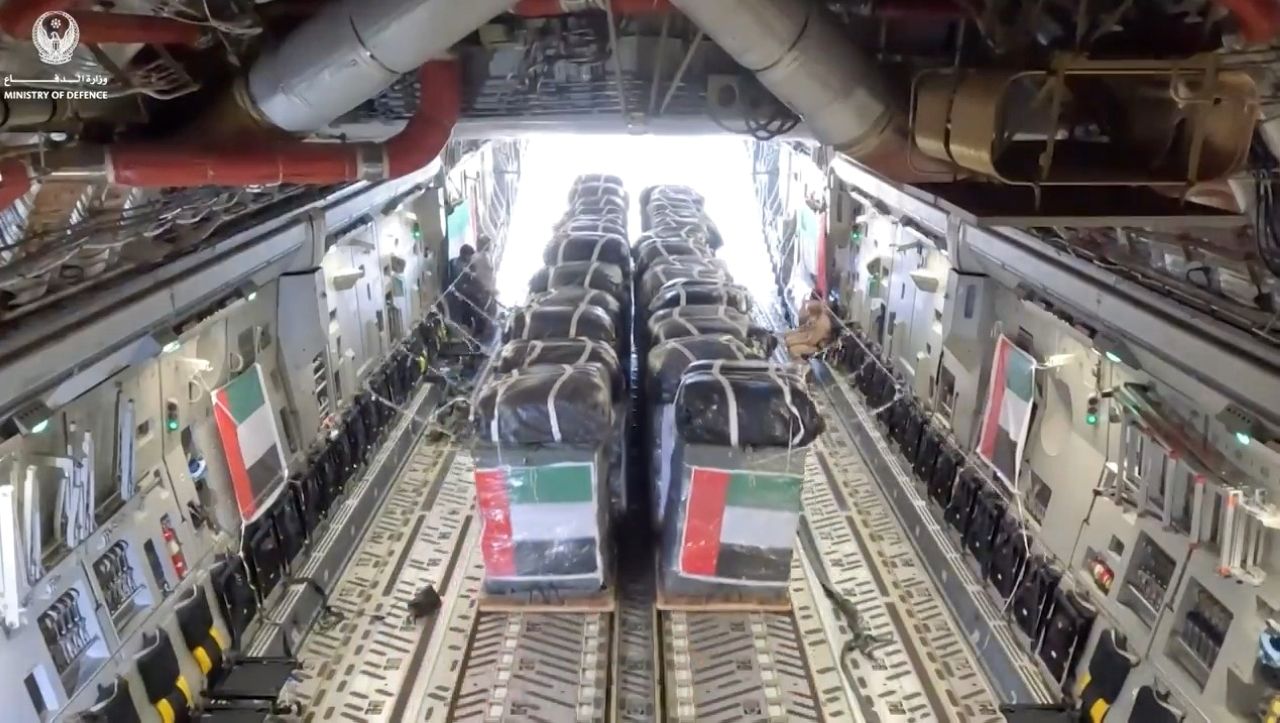 «طيور الخير» تنفذ الإسقاط الجوي الـ 46 للمساعدات الإنسانية على شمال غزة