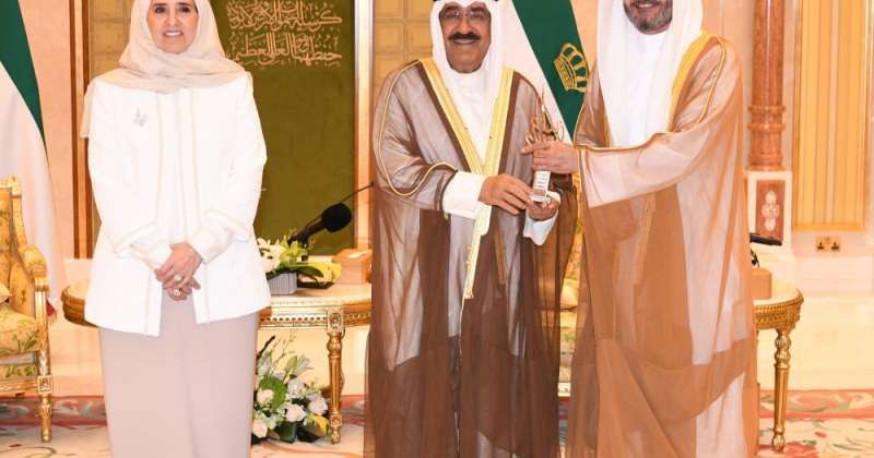 سمو الأمير يكرم الفائزين في «جائزة المعلوماتية»