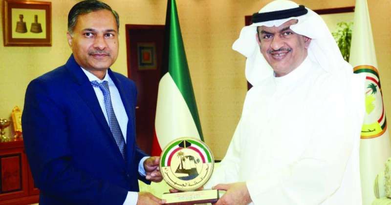 معارض هندية للغذاء ومواد البناء في «المطلاع»