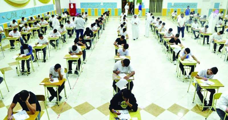 صفوف النقل تبدأ الاختبارات النهائية